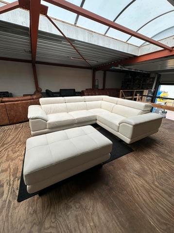 Wit leren design hoekbank met voetenbank witte bank Z.G.A.N beschikbaar voor biedingen