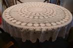 Gehaakt tafelkleed rond, Antiek en Kunst, Antiek | Kleden en Textiel, Ophalen of Verzenden