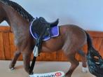 Schleich zadel dekje paars, Ophalen of Verzenden, Zo goed als nieuw, Paard, Beeldje of Figuurtje