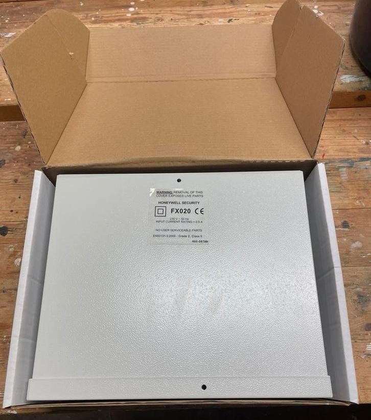 Honeywell Flex1-020 alarmcentrale met gprs module 2012, Doe-het-zelf en Verbouw, Alarmsystemen, Zo goed als nieuw, Compleet systeem