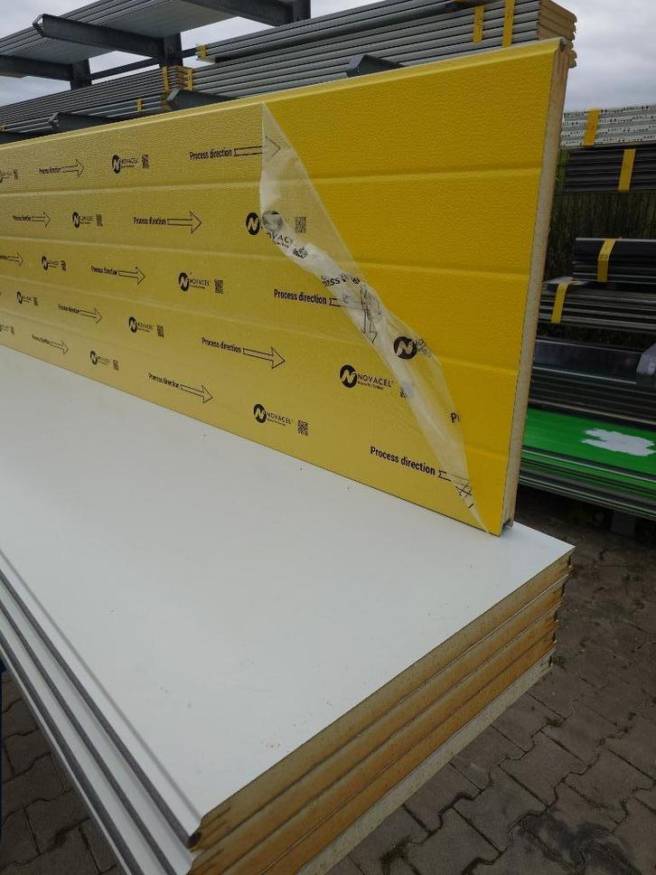 Nieuwe  geisoleerde deurpanelen tbv overheaddeur (C4), Doe-het-zelf en Verbouw, Deuren en Horren, Zo goed als nieuw, Overige typen