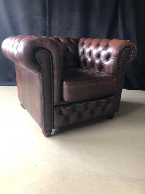 Nette Engelse Chesterfield fauteuil in rundleder, Huis en Inrichting, Fauteuils, Gebruikt, 100 tot 125 cm, 75 tot 100 cm, Ophalen