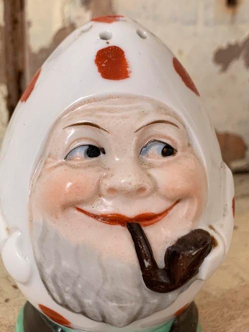Oude strooier van kabouter met pijp, Antiek en Kunst, Curiosa en Brocante, Ophalen of Verzenden