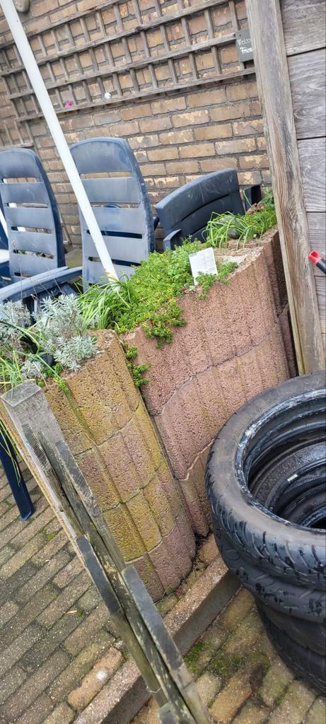 Stenen Bloempotten (40+ stuks), Tuin en Terras, Tegels en Klinkers, Gebruikt, Overige typen, Beton, Minder dan 5 m², Ophalen of Verzenden