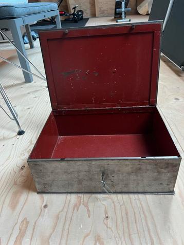 Antieke Beaumont Geldkist / Waardekluis, ca. 1930 beschikbaar voor biedingen