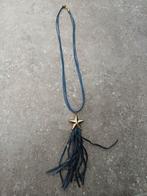 Lange donkerblauwe ketting met gouden ster, Ophalen of Verzenden, Blauw