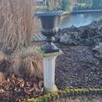 Gietijzeren tuinvaas op sokkel, Ophalen, Gebruikt