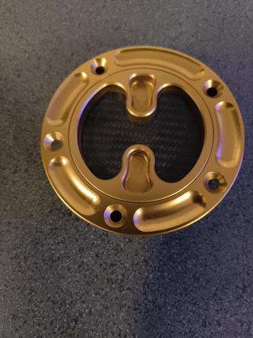 Yamaha R1 Tankdop - Goud/Carbon beschikbaar voor biedingen