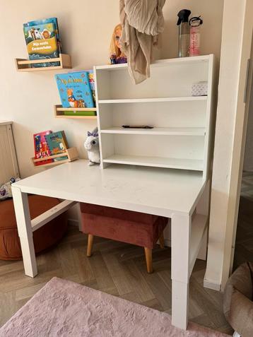 Ikea kinder bureau beschikbaar voor biedingen