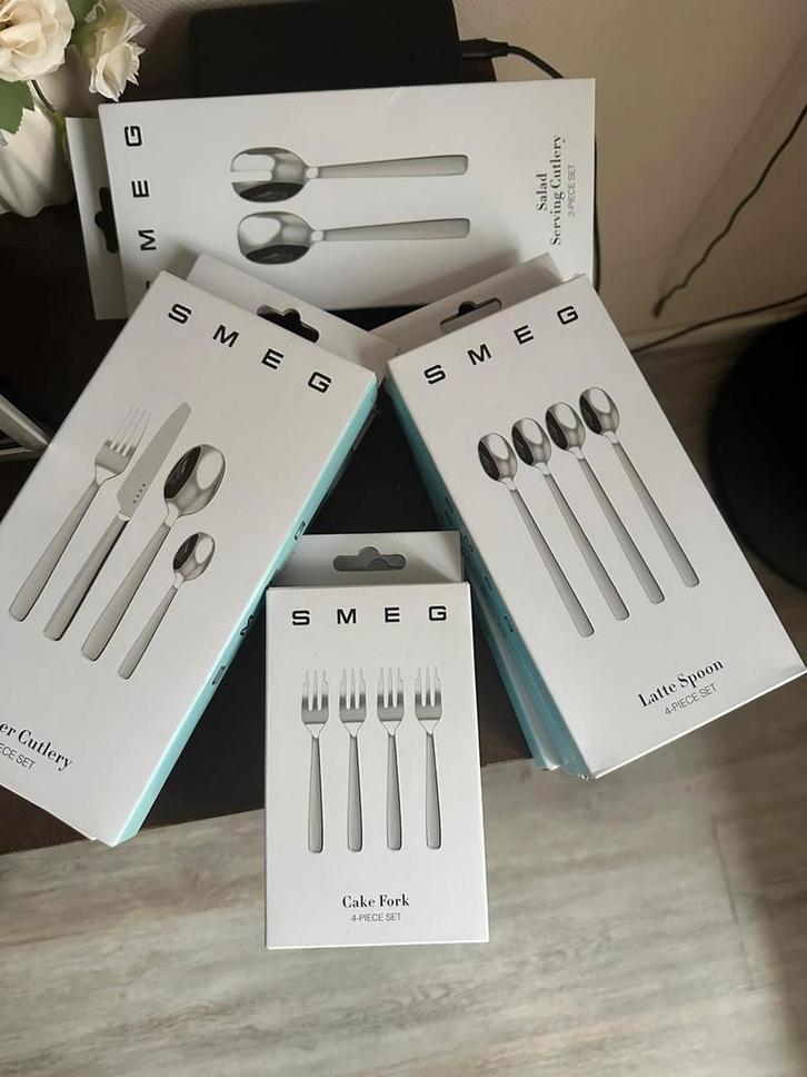 SMEG bestek, Huis en Inrichting, Keuken | Bestek, Nieuw, Bestekset, Rvs of Chroom, Vaatwasserbestendig, Ophalen of Verzenden