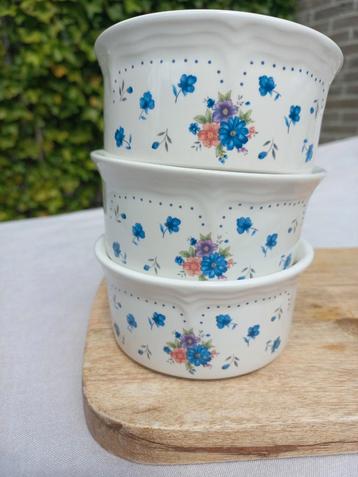 Vintage schaaltjes, 3 stuks beschikbaar voor biedingen