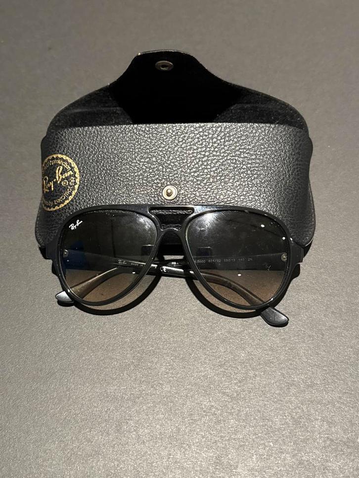 Ray-Ban Cats 5000 Classic - Zo goed als nieuw!, Sieraden, Tassen en Uiterlijk, Zonnebrillen en Brillen | Heren, Zo goed als nieuw