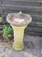 oude betonnen vogeldrink bak op zuil foto 1 t/m 4, Tuin en Terras, Ophalen, Heikant 21 Kaatsheuvel, Gebruikt, Belle Vieille Brocante