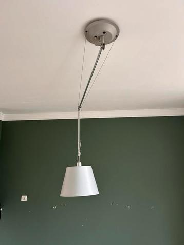 Twee Stijlvolle Lampen Artemide Tolomeo beschikbaar voor biedingen