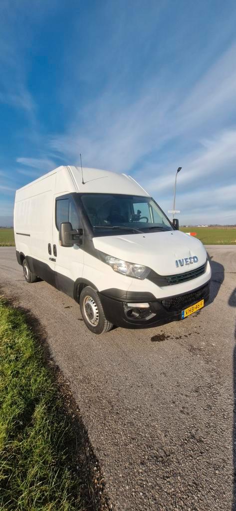 Iveco daily 2018 automaat L2H2 3500kl trekhaak, Auto's, Bestelauto's, Particulier, Achteruitrijcamera, Airbags, Airconditioning