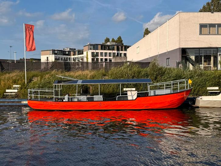 Elektrische open Rondvaartboot 40 Personen, Watersport en Boten, Sloepen, Zo goed als nieuw, 10 tot 30 pk, 6 meter of meer, Binnenboordmotor