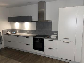 Complete Keuken inclusief apparatuur ETNA beschikbaar voor biedingen