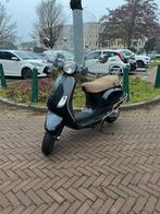 Vespa lx50 2takt 2009 Orgineel, Fietsen en Brommers, Scooters | Vespa, Ophalen of Verzenden, Zo goed als nieuw, Benzine, Vespa LX