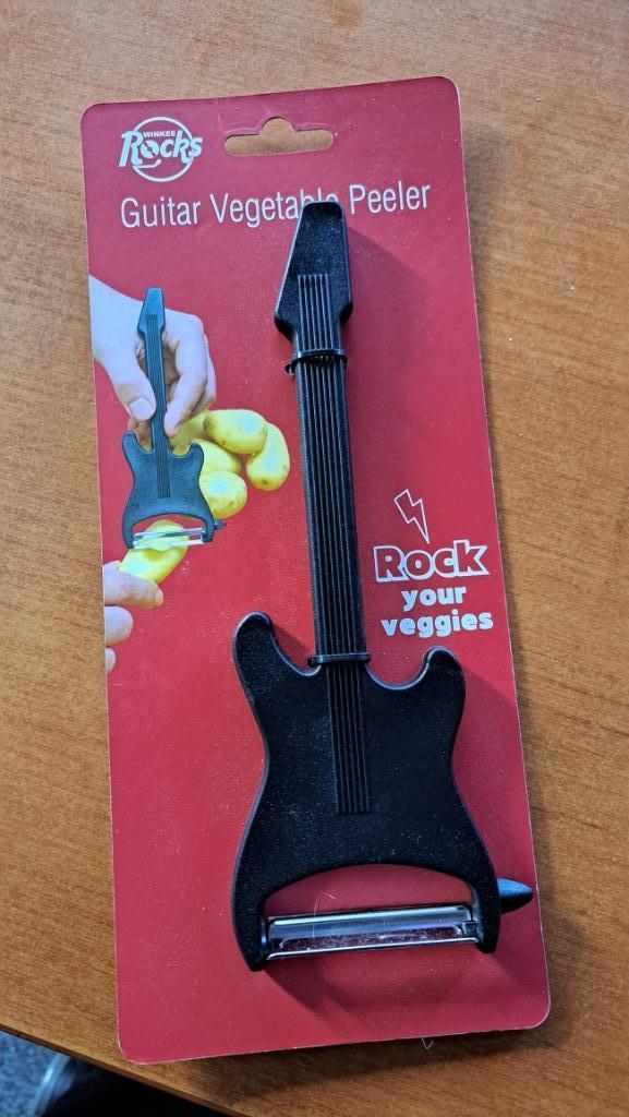Aardappelschiller / dunschiller gitaar, Huis en Inrichting, Keuken | Keukenbenodigdheden, Nieuw, Ophalen of Verzenden