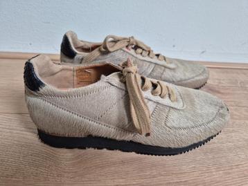 Sch134 - Beige schoenen van  Fred de la Bretoniere mt 39 (1) beschikbaar voor biedingen