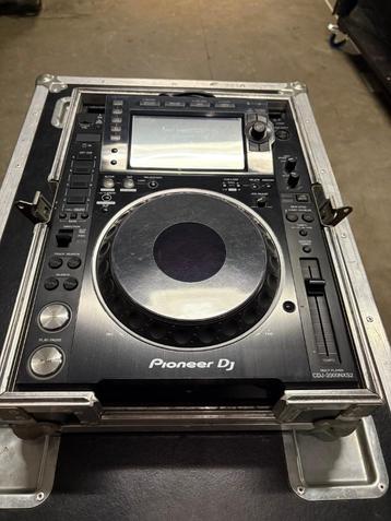 Pioneer CDJ-2000 NXS2 (incl case) beschikbaar voor biedingen