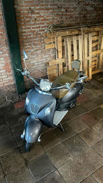 Nette snor scooter schuur opruiming beschikbaar voor biedingen