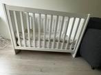 Hoogglans wit ledikant 60x120 met matras, Kinderen en Baby's, Babywiegjes en Ledikanten, Ledikant, Gebruikt, Ophalen of Verzenden