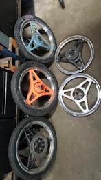 Te koop honda mb wielen  3 achter 2 voor wiellen opknappers, Fietsen en Brommers, Brommers | Honda, Ophalen, Gebruikt, MB