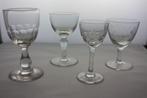 4 oude Franse glaasjes, Antiek en Kunst, Antiek | Glas en Kristal, Ophalen of Verzenden