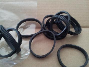 Rupsbanden Dinky Toys voor oa Halftrack beschikbaar voor biedingen