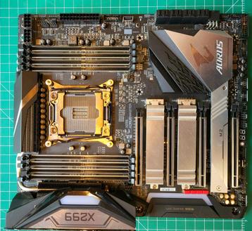 Gigabyte X299 AORUS MASTER(!!!cpu socket beschadigd!!) beschikbaar voor biedingen