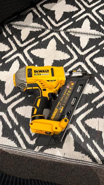 DeWalt DCN692N 18V Accu constructie tacker body - 50-90mm beschikbaar voor biedingen