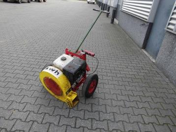 KWH 760 bladblazer op wielen met Honda motor beschikbaar voor biedingen