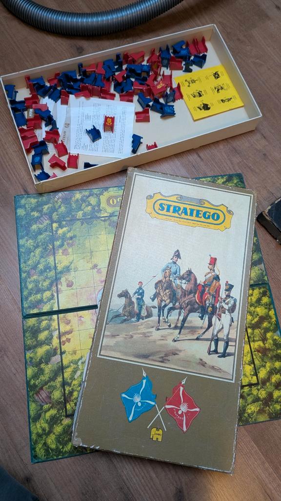 Vintage Stratego Bordspel, Spelcomputers en Games, Games | Nintendo NES, Gebruikt, Strategie en Constructie, 2 spelers, Vanaf 7 jaar
