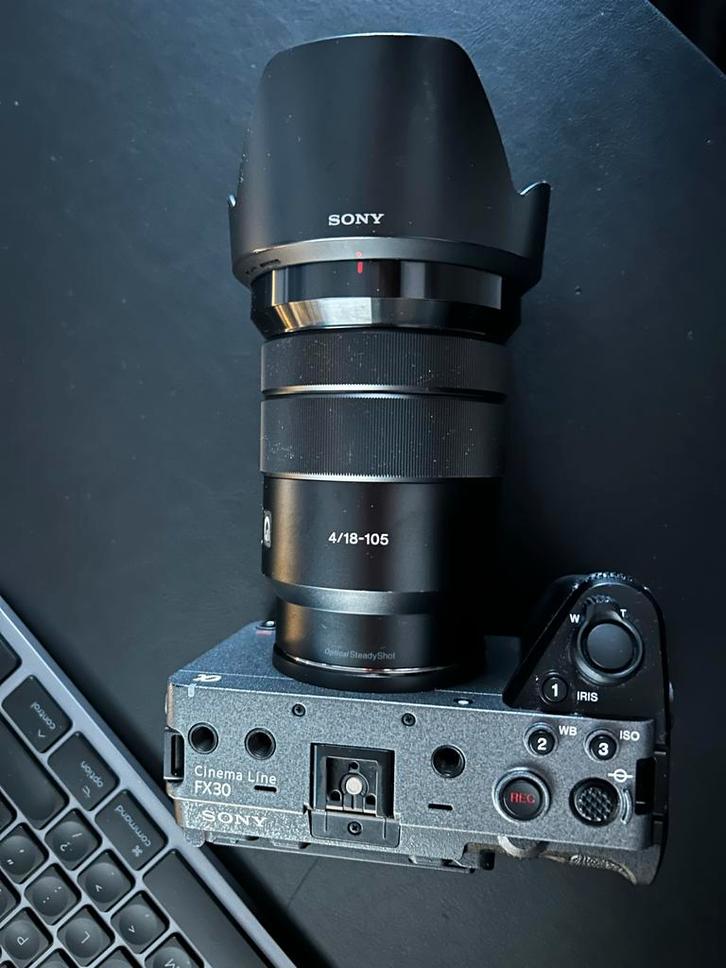 Sony FX30 Cinema Line + 18-105mm Lens - Zo goed als nieuw, Audio, Tv en Foto, Fotocamera's Digitaal, Zo goed als nieuw, Spiegelreflex