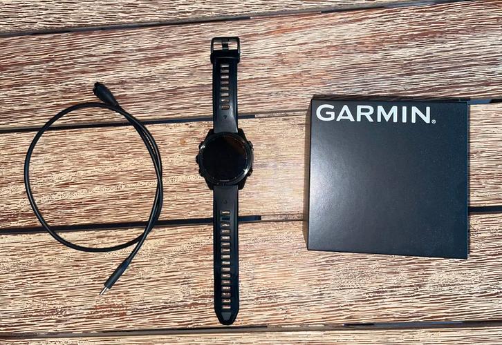 Garmin Fenix 8 | 43mm | Amoled Saffier | Z.G.A.N, Sieraden, Tassen en Uiterlijk, Smartwatches, Zo goed als nieuw, Android, Zwart