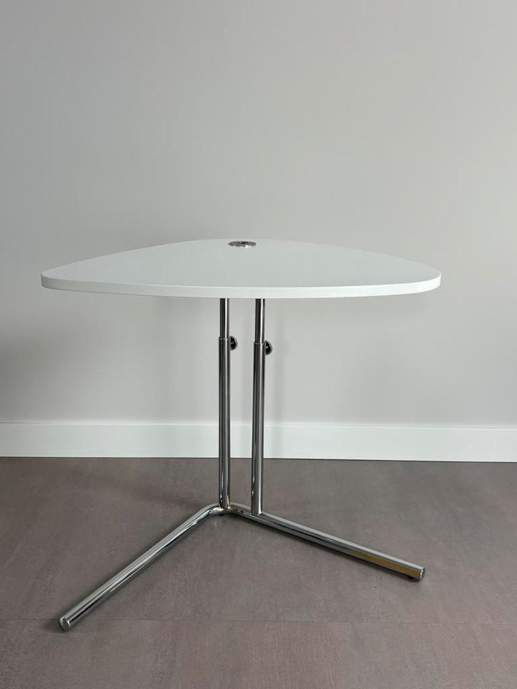 Mooie praktische bijzettafel, Huis en Inrichting, Tafels | Bijzettafels, Zo goed als nieuw, Vierkant, 45 tot 60 cm, Minder dan 55 cm