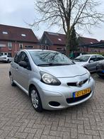 Toyota Aygo Acces 1.0 12V Vvt-i 5DRS 2010, Auto's, Toyota, Voorwielaandrijving, 4 stoelen, 68 pk, Origineel Nederlands