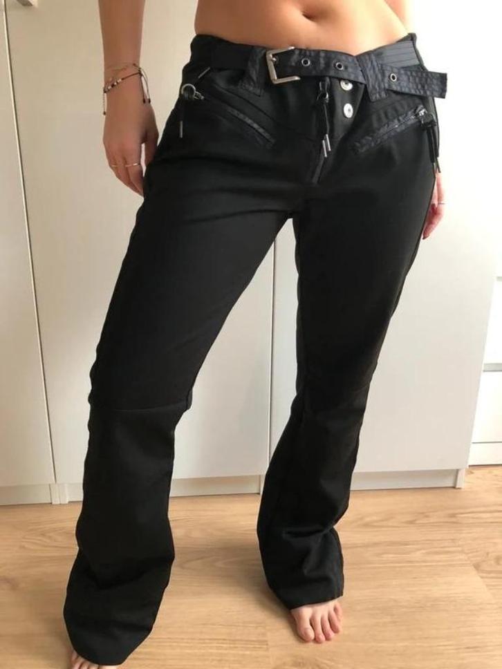 Airforce softshell skibroek zwarte ski-broek - maat L, Kleding | Dames, Wintersportkleding, Gedragen, Broek, Maat 42/44 (L), Ophalen of Verzenden