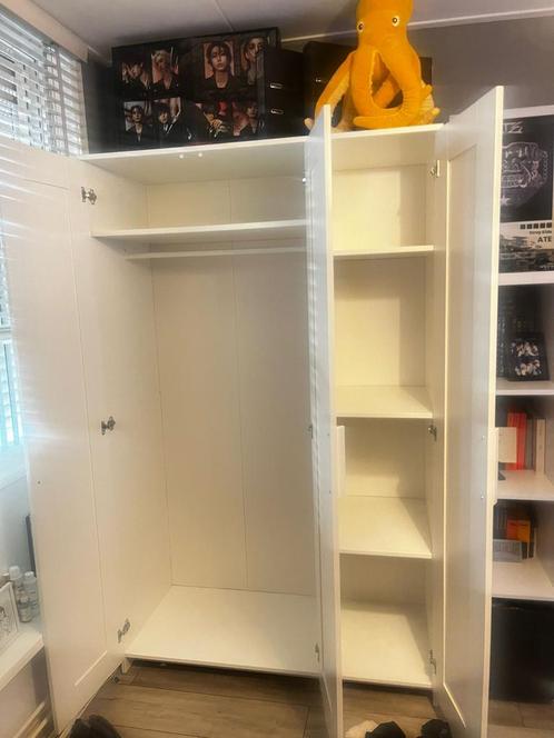 ikea kast MOET WEG!!, Huis en Inrichting, Kasten | Stellingkasten, Gebruikt, Ophalen of Verzenden
