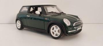 1:18 Mini Cooper Burago beschikbaar voor biedingen