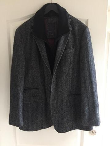 Colbert zwart gemalleerd.Met uitneembare ritsbare ondervest. beschikbaar voor biedingen