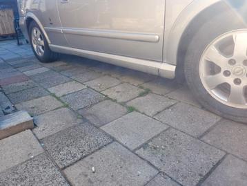 Zijskirts Astra G Coupe Cabrio beschikbaar voor biedingen