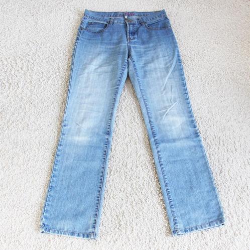 Fitt Jeans Rumba Spijkerbroek (Maat 40) - 71 € 15,-, Kleding | Dames, Spijkerbroeken en Jeans, Zo goed als nieuw, W30 - W32 (confectie 38/40)