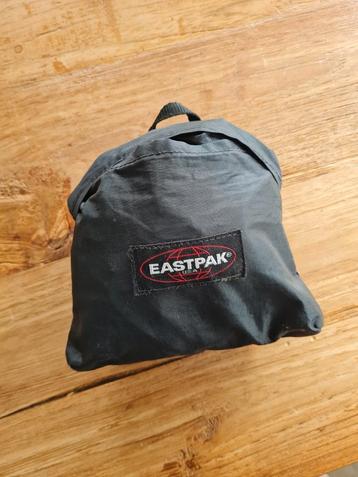 Eastpak regenhoes voor school(rug)tas beschikbaar voor biedingen