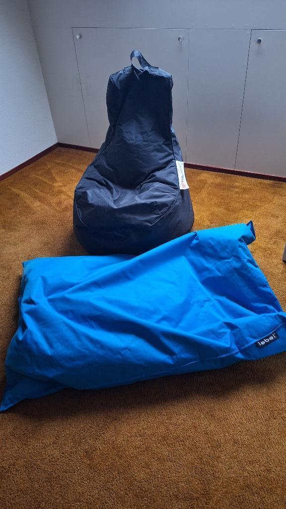 Twee comfortabele zitzakken, Huis en Inrichting, Zitzakken, Zo goed als nieuw, Zitzak, Overige kleuren, Ophalen