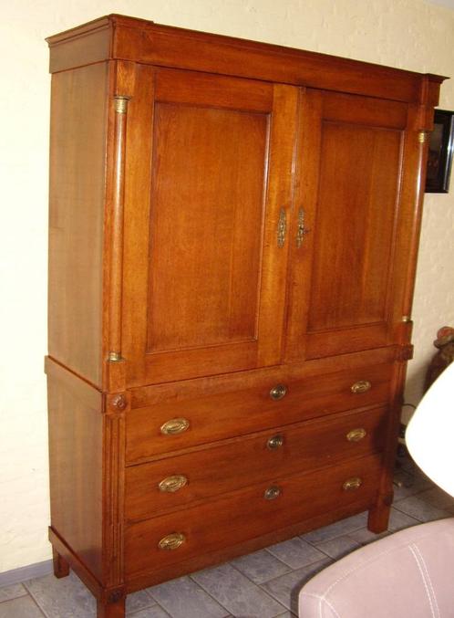 Mooi klein 208 cm eiken empire kabinet linnenkast meidenkast, Antiek en Kunst, Antiek | Meubels | Kasten, Ophalen