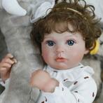 50 cm Vinyl meisjespop pop. Prachtige pop met  geweldige ouf, Ophalen of Verzenden, Nieuw, Babypop