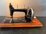 Antieke hand naaimachine, Antiek en Kunst, Antiek | Naaimachines, Ophalen