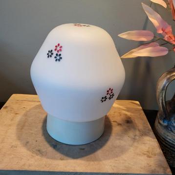Vintage Retro Glazen Plafondlamp beschikbaar voor biedingen